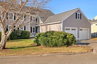 Photo of real estate for sale located at 101 Tussock Brook Rd Duxbury, MA 02332