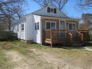 Photo of real estate for sale located at 22 Weston Ave Wareham, MA 02571