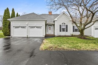 Photo of real estate for sale located at 20 Holly Lane Dracut, MA 01826