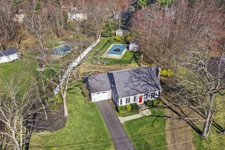 Photo of real estate for sale located at 10 Cedar Circle Townsend, MA 01469