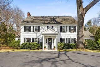Photo of real estate for sale located at 29 Woodcliff Rd Wellesley, MA 02481