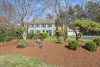Photo of real estate for sale located at 137 Wolf Pond Rd Kingston, MA 02364