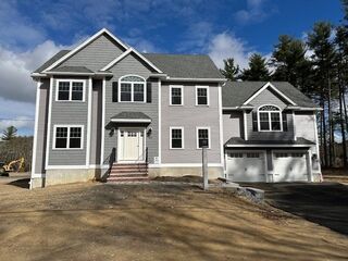 Photo of real estate for sale located at 305 Pine St Tewksbury, MA 01876