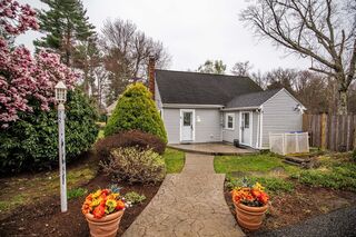 Photo of real estate for sale located at 88 Central St North Reading, MA 01864