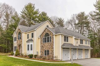 Photo of real estate for sale located at 8 Pasho Rd Billerica, MA 01821