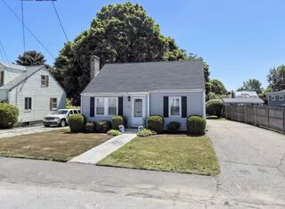 Photo of real estate for sale located at 52 Willow St Waltham, MA 02453