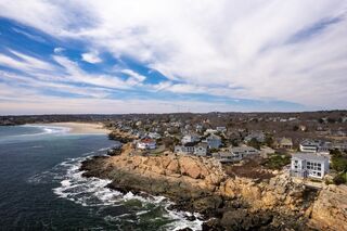 Photo of real estate for sale located at 6 Naomi Dr Gloucester, MA 01930