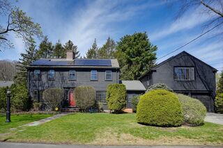 Photo of real estate for sale located at 9 Robinson Park Winchester, MA 01890