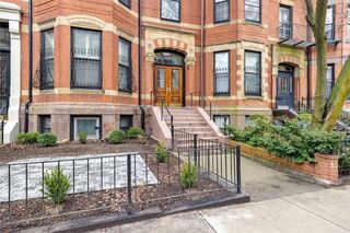 Photo of real estate for sale located at 333 Beacon St South Boston, MA 02116