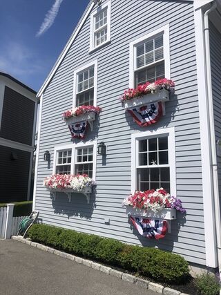 Photo of real estate for sale located at 37 Franklin St Marblehead, MA 01945