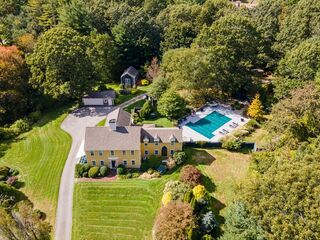 Photo of real estate for sale located at 21 Prior Farm Rd Duxbury, MA 02332