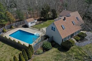 Photo of real estate for sale located at 10 Ketch Rd Plymouth, MA 02360
