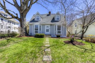 Photo of real estate for sale located at 121 Burncoat St Worcester, MA 01605