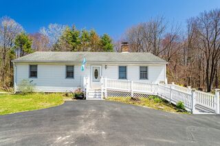 Photo of 632 Lancaster St Leominster, MA 01453