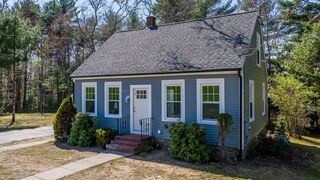 Photo of real estate for sale located at 237 Hartley Rd Rochester, MA 02770