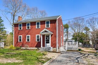 Photo of real estate for sale located at 17 Filmore St Plymouth, MA 02360