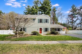 Photo of real estate for sale located at 5 Pillsbury Ave Tewksbury, MA 01876