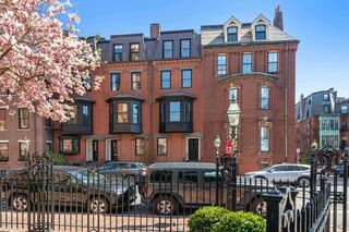 Photo of real estate for sale located at 160 Mt Vernon St Beacon Hill, MA 02108