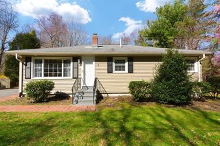 Photo of real estate for sale located at 6 Fuller Rd Sutton, MA 01590