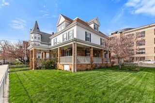 Photo of real estate for sale located at 25 Pleasant Everett, MA 02149