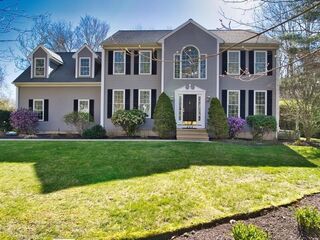Photo of real estate for sale located at 224 Old Westport Rd Dartmouth, MA 02747