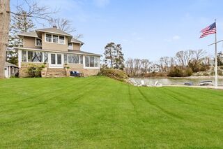 Photo of real estate for sale located at 121 Downer Ave Hingham, MA 02043