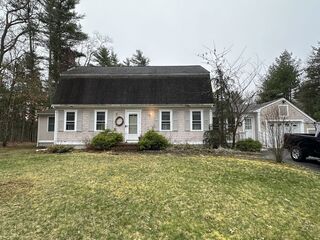 Photo of real estate for sale located at 10 Betty Spring Rd Freetown, MA 02717
