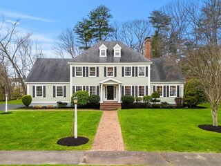 Photo of real estate for sale located at 14 Thoreau Circle Beverly, MA 01915