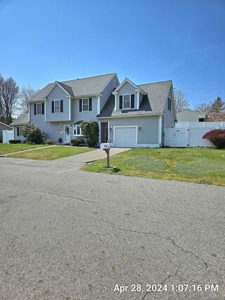 Photo of real estate for sale located at 106 Leonard Ave Dracut, MA 01826