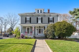 Photo of real estate for sale located at 215 Auburndale Ave Newton, MA 02466
