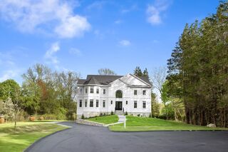 Photo of real estate for sale located at 267 Main Street Lynnfield, MA 01940