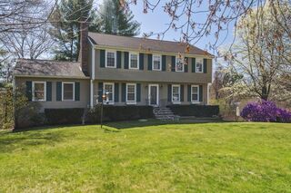 Photo of real estate for sale located at 3 Kastraki Pl Chelmsford, MA 01824