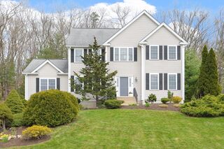 Photo of real estate for sale located at 5 Austin Way Natick, MA 01760