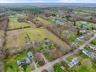 Photo of real estate for sale located at 124 Bryant St West Bridgewater, MA 02379