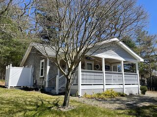 Photo of real estate for sale located at 11 White Street Plymouth, MA 02360