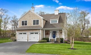Photo of real estate for sale located at 9 Callahan Pl Hingham, MA 02043