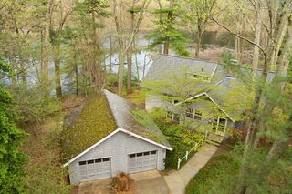 Photo of real estate for sale located at 185 Heaths Bridge Rd Concord, MA 01742