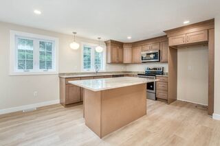 Photo of real estate for sale located at 558 Wareham  Rd Plymouth, MA 02360
