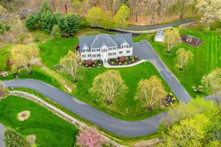 Photo of real estate for sale located at 2 Pageant Way Westford, MA 01886
