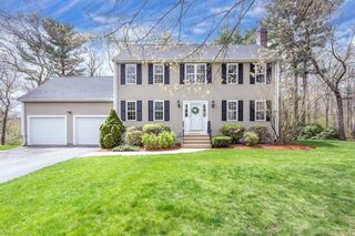 Photo of real estate for sale located at 41 Hilltop Road Franklin, MA 02038