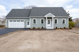 Photo of real estate for sale located at 26 North Road Yarmouth, MA 02673