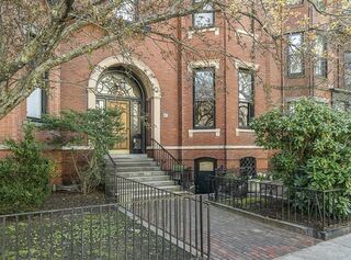 Photo of real estate for sale located at 417 Beacon St Back Bay, MA 02115
