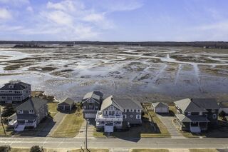 Photo of real estate for sale located at 110 Gurnet Rd Duxbury, MA 02332