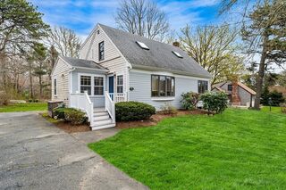 Photo of real estate for sale located at 714 Crowell Rd Chatham, MA 02650