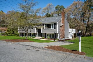 Photo of real estate for sale located at 3 West Hill Road Plymouth, MA 02360