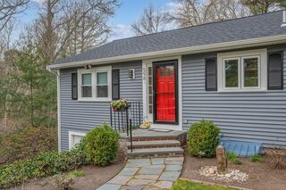 Photo of real estate for sale located at 598 Bumps River Road Barnstable, MA 02655