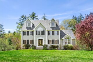 Photo of 12 Brittany Ln Dunstable, MA 01827
