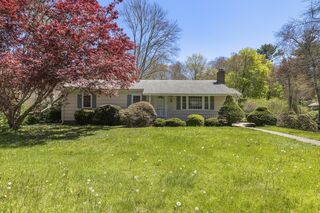 Photo of 64 Forest Ave Ext North Plymouth, MA 02360