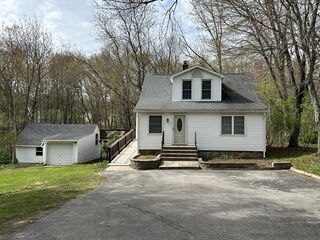 Photo of 384 W Main St Dudley, MA 01571