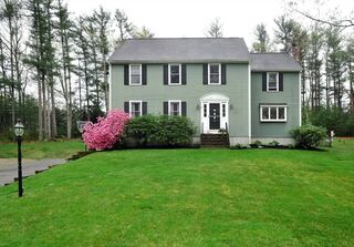 Photo of real estate for sale located at 29 Newcombs Mill Rd Kingston, MA 02364